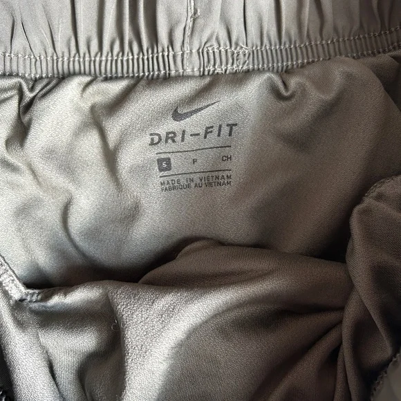Women’s Size Small Nike Dry Dri-Fit Standard Fit Running Shorts - Picture 5 of 5